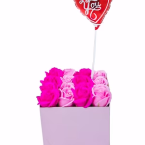 Soap roses με 16 τριαντάφυλλα & μπαλονάκι